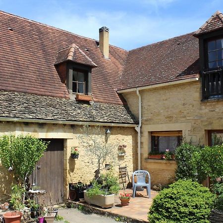 Halte Aux Places Marcillac-Saint-Quentin Dış mekan fotoğraf