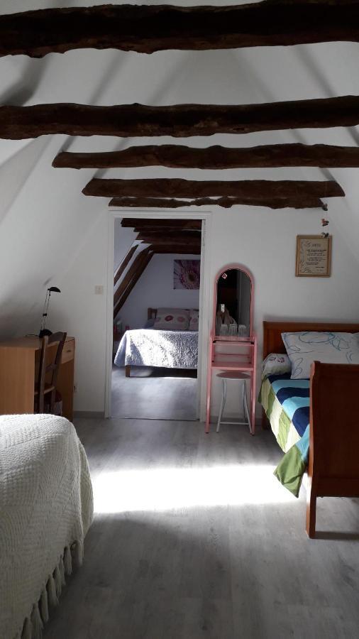 Halte Aux Places Marcillac-Saint-Quentin Dış mekan fotoğraf