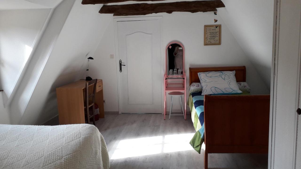 Halte Aux Places Marcillac-Saint-Quentin Dış mekan fotoğraf