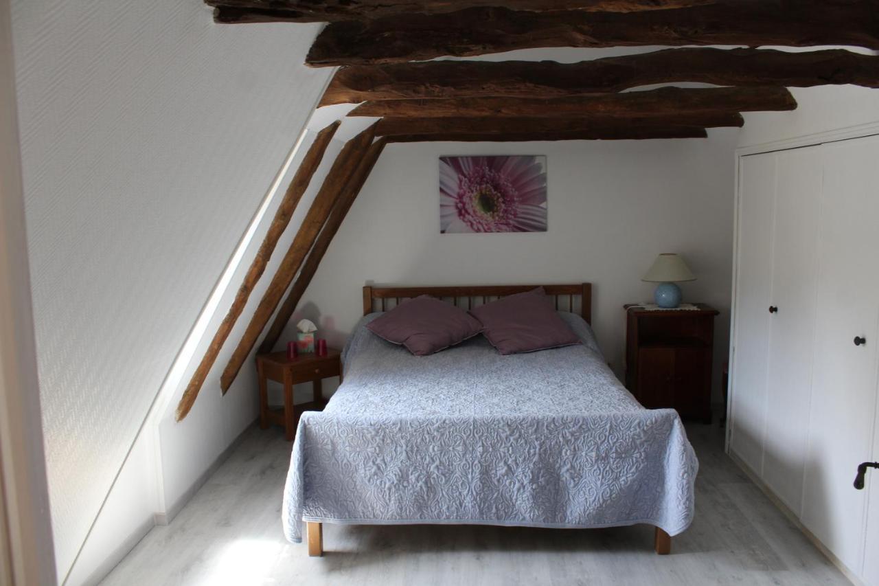 Halte Aux Places Marcillac-Saint-Quentin Dış mekan fotoğraf