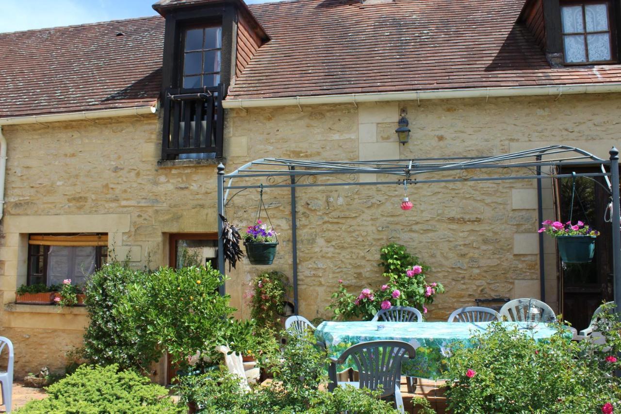 Halte Aux Places Marcillac-Saint-Quentin Dış mekan fotoğraf