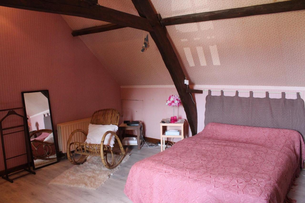 Halte Aux Places Marcillac-Saint-Quentin Dış mekan fotoğraf